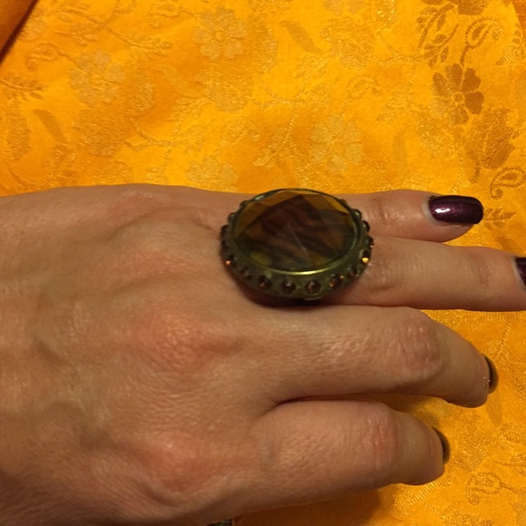 Ring - Picture 2 of 2